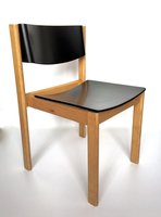 Unieke houten stoelen